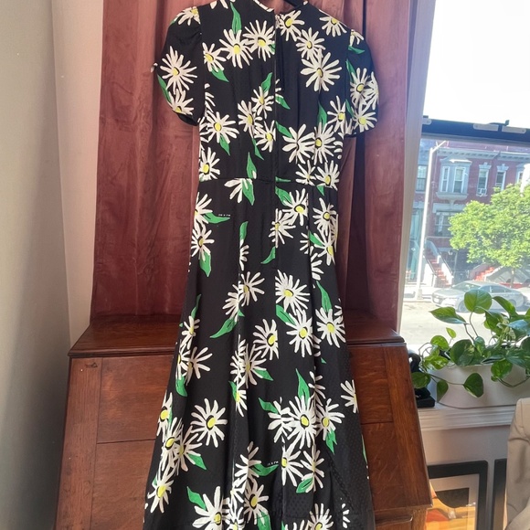 Marc Jacobs Daisy Print Asymmetrical Dress – Size 00 - Picture 2 of 6